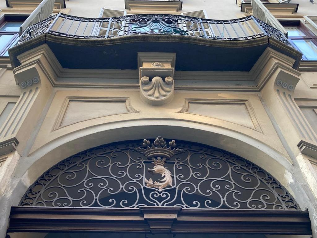 Suite Cavour Турин Экстерьер фото